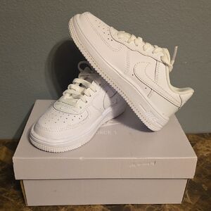Force1 Kids White Sneakers